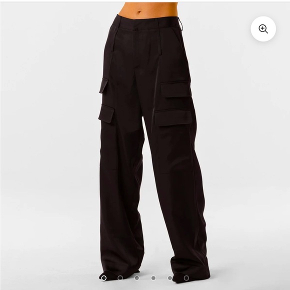 NWT Noli Shop Milan Satin Cargo Pants - Picture 2 of 14